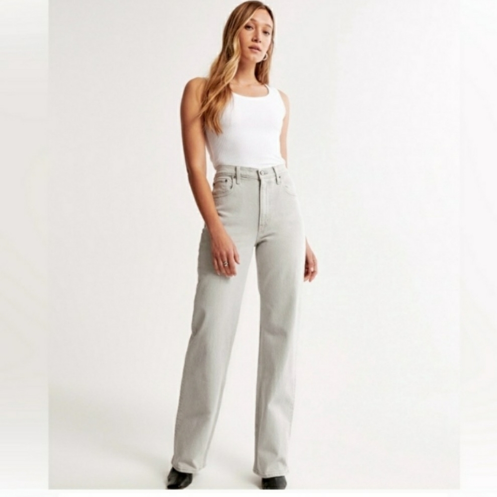 Abercrombie & Fitch High Rise 90's Relaxed Fit Women Jeans - Lite Grey 18